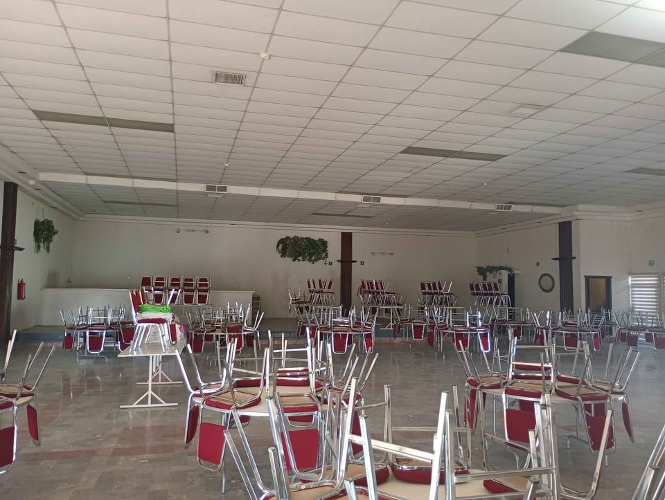 Local comercial en DEPORTISTAS  - Foto 3